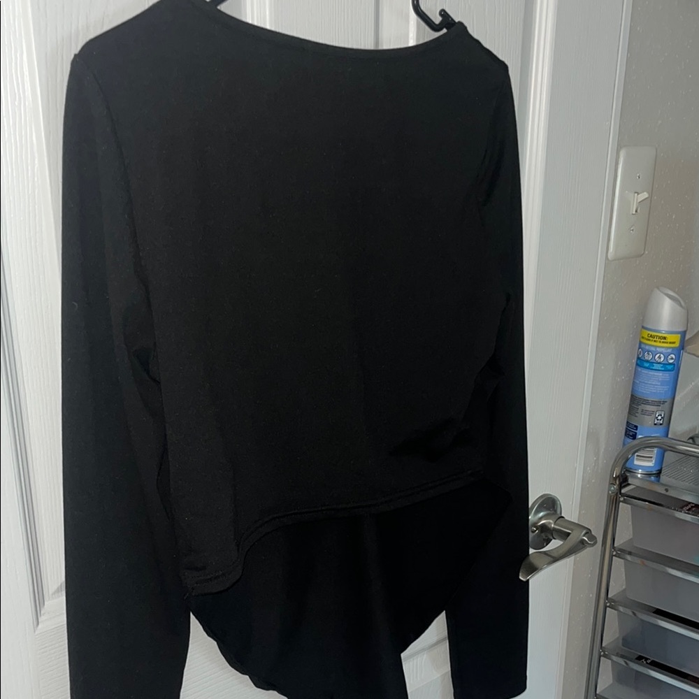 SHEIN Black Hi-low Long Sleeve Crop Top - Picture 7 of 8